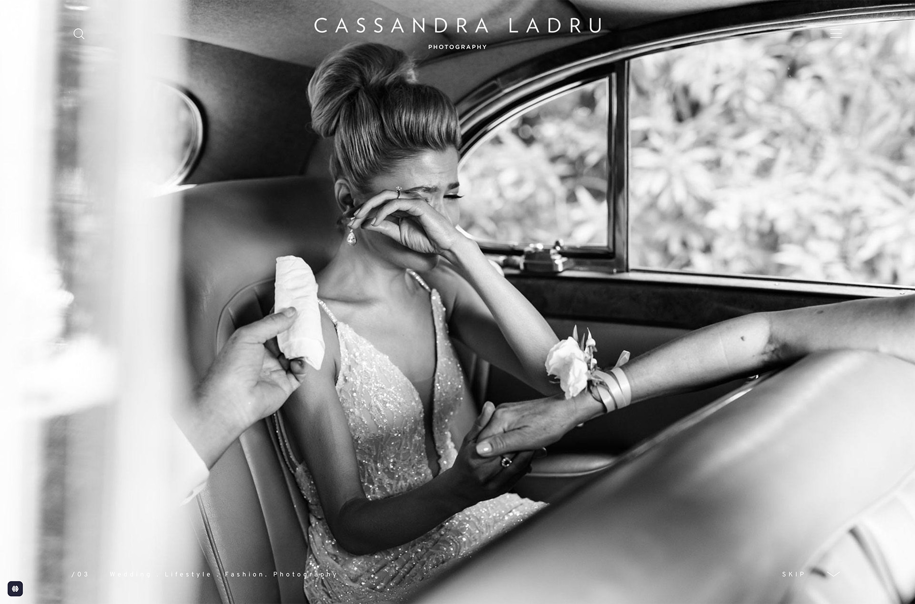 Cassandra Ladru - fullscreen editorial wedding photographer website